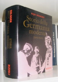 Bruciati - La strage dei ragazzi della porta accanto di Autore