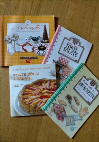 LOTTO CUCINA n.11, 7 pezzi. INSALATE/CREPES E CRESPELLE/PESCE E FRUTTI DI MARE di 