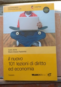 LACHIMICA INDISPENSABILE ESSENZIALE di 