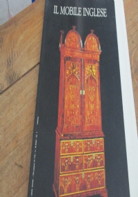 GUIDA AI SEGRETI DEI MOBILI D�EPOCA di 