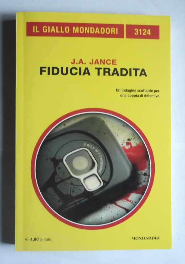 LA BAMBINA DAGLI OCCHI DI GHIACCIO di 