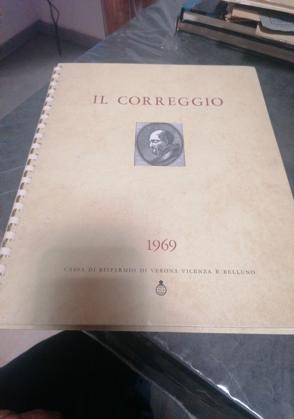 Fiori ed erbe benedite il Signore di 