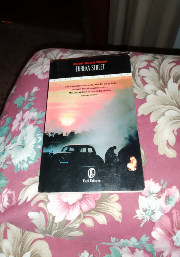 CHI E&rsquo; MORTO ALZI LA MANO di 