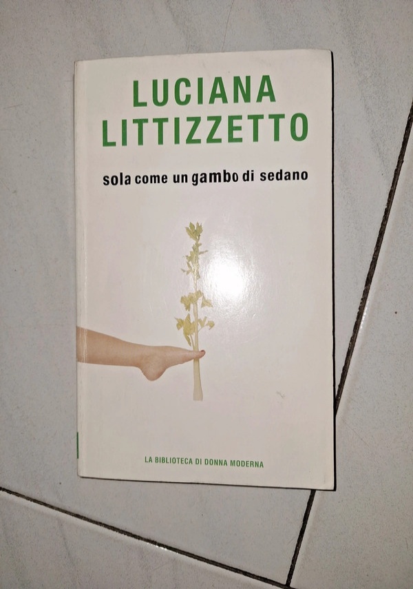 INSOLITO E CRUDELE di 
