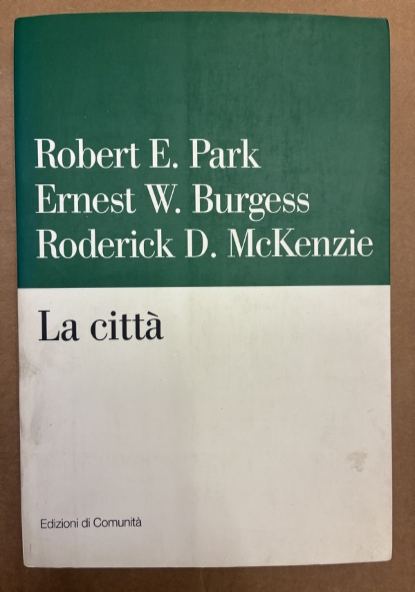La citt� contesa : dagli ingegneri sanitari agli urbanisti di 