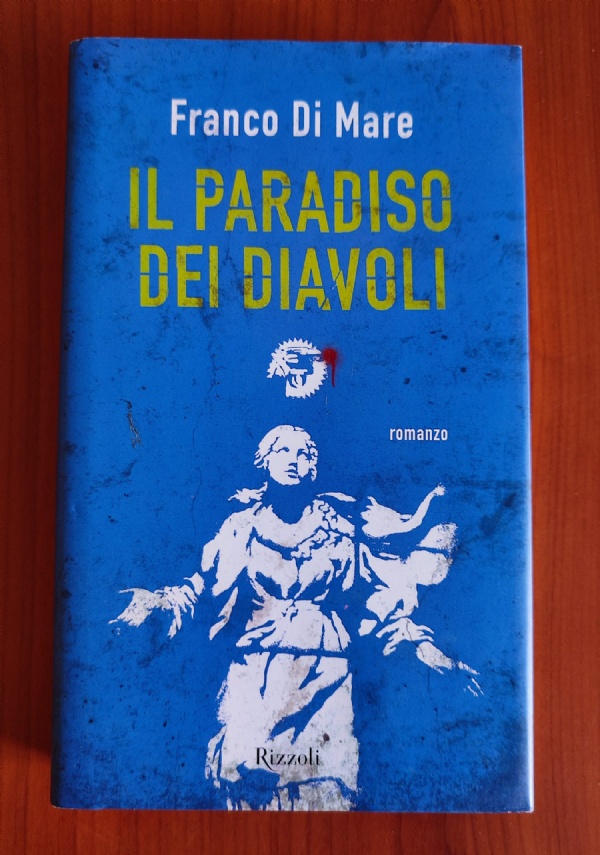Vita standad di un venditore provvisto di collant di 