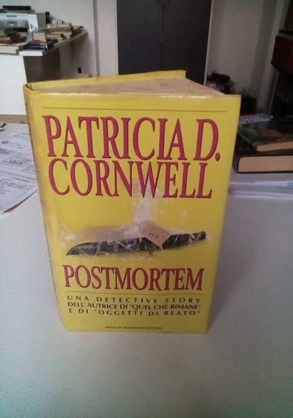 LA PARRUCCHIERA DI PIZZUTA di 