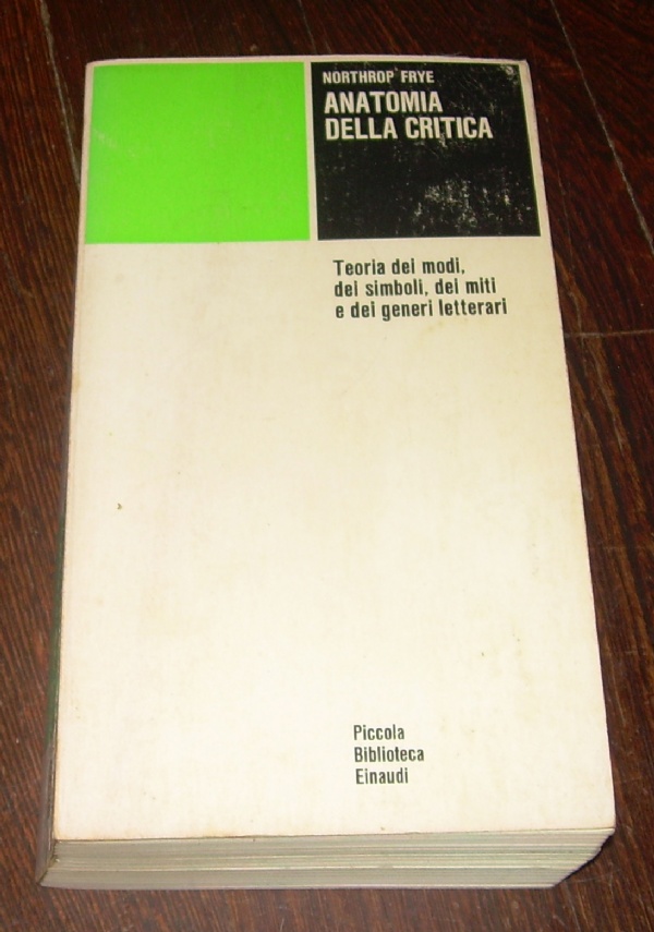 IL PASTO NUDO di 