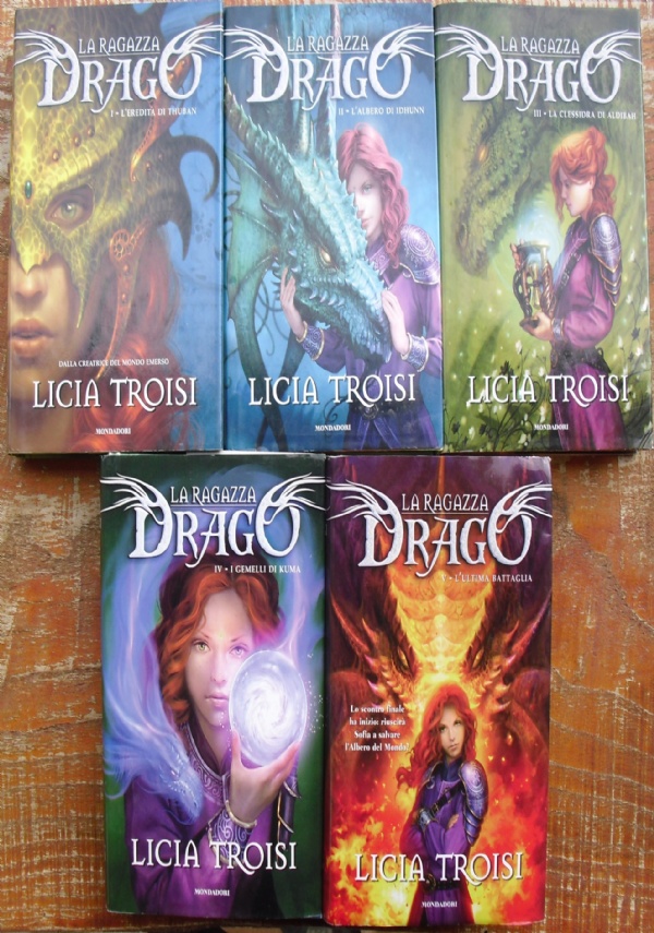 La ragazza drago - lotto 5 libri fantasy: L�eredit� di Thuban, L�albero di Idhunn, La clessidra di Aldibah, I gemelli di Kuma, L�ultima battaglia EDIZIONE SPECIALE SERIE COMPLETA di 